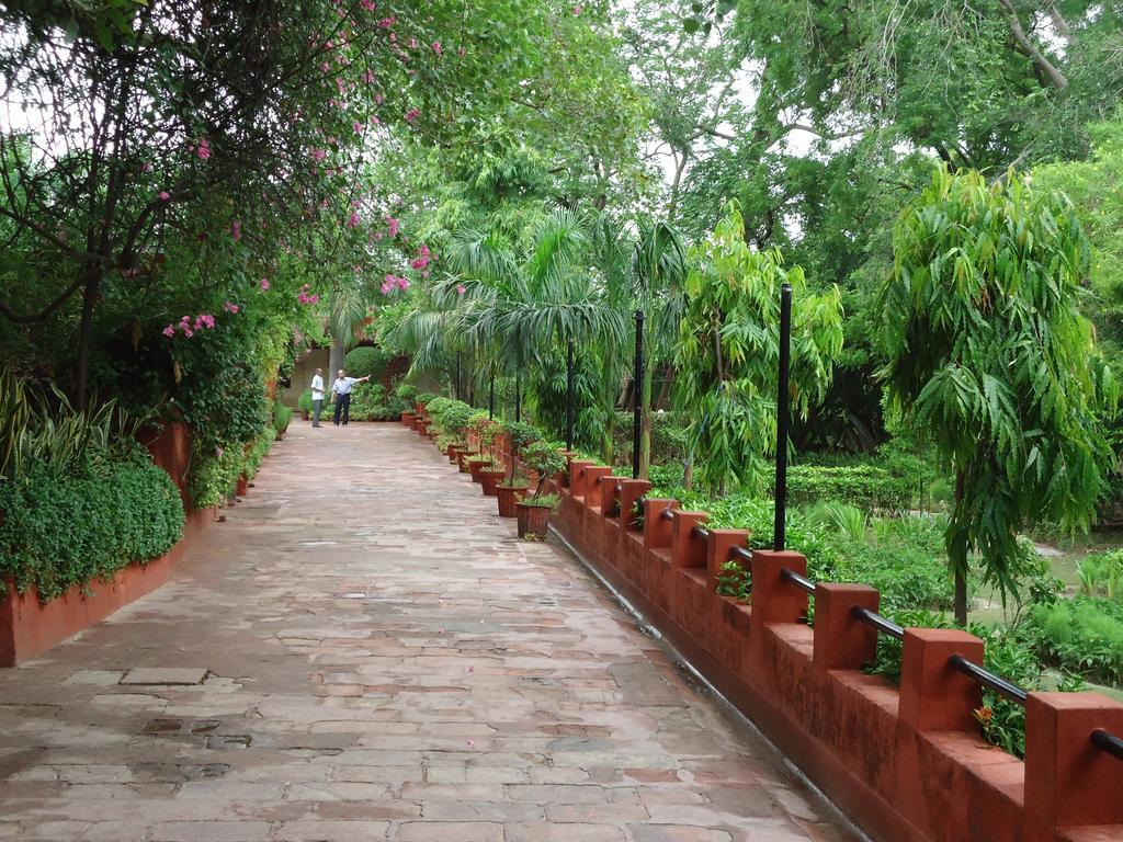 होटल Sheela, 100m From Taj Mahal Agra (Uttar Pradesh)